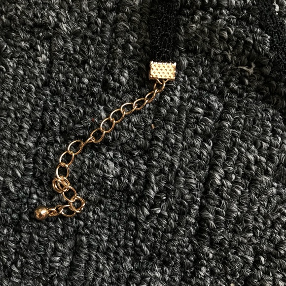 Chokers - Picture 6 of 7